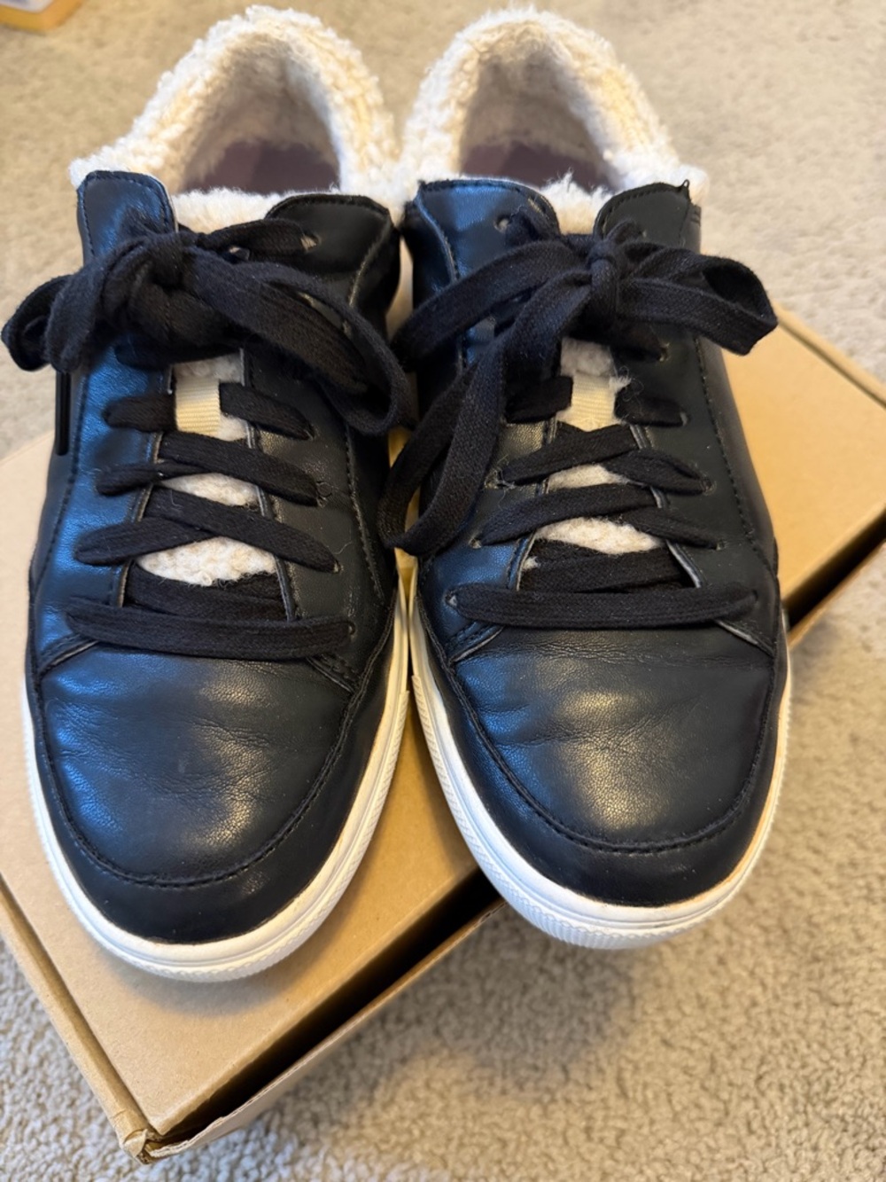 Dr Scholls Now Cozy sneaker black and cream size 7 - Picture 9 of 9
